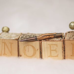 Oak & Acorn Pen – Handcrafted from Reclaimed Irish Whiskey Barrels